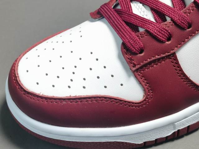 SB DUNK x BORDEAUX