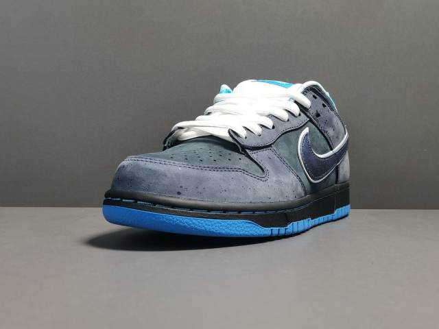 SB DUNK x CONCEPTS BLUE LOBSTER