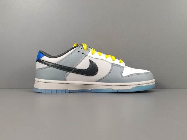 SB DUNK x NORTH CAROLINA