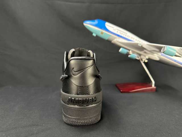 AIR FΟRCE 1 Big Swoosh All-Black