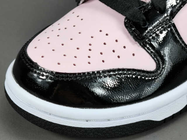 SB DUNK x PINK FOAM BLACK