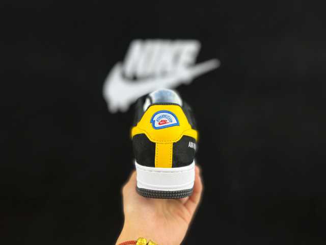 AIR FΟRCE 1 Low Black/White/Yellow Swoosh