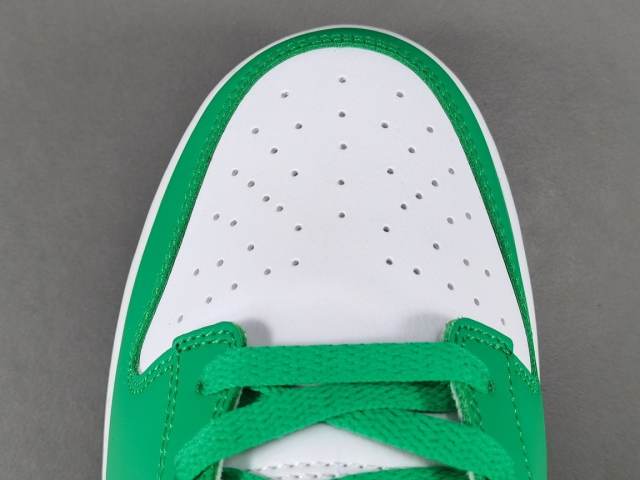 SB DUNK x CELTICS