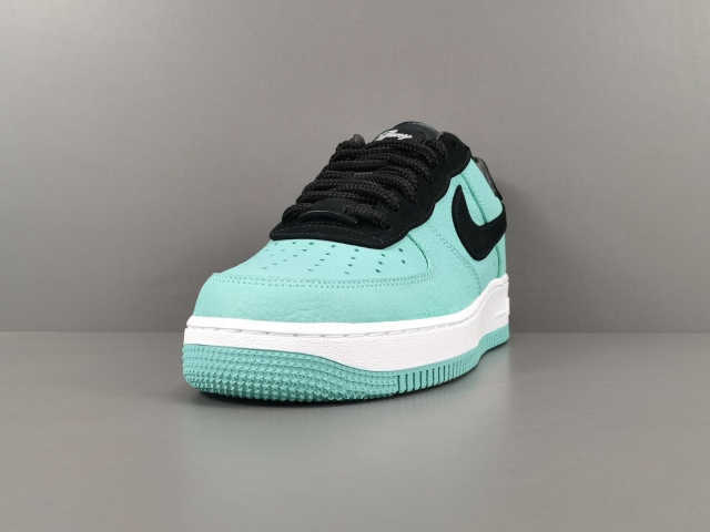 AIR FΟRCE 1 x TIFFANY & CO.1837 (FRIENDS AND FAMILY)