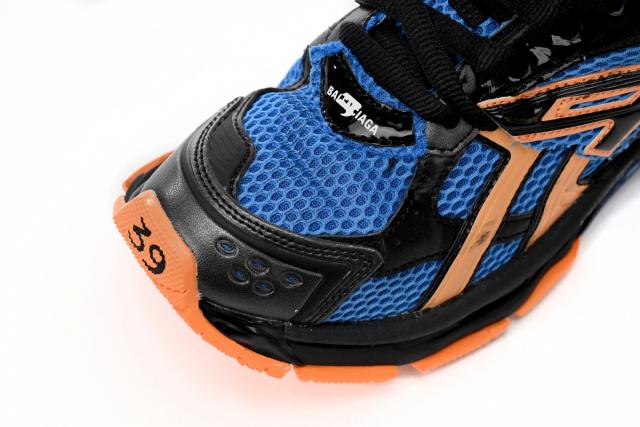 1:1 quality version B Runner Blue Orange Black 677403W3RB34719