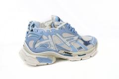 1:1 quality version B Runner White Light Blue 677402W3RB29744