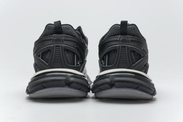 B Track.2 Sneaker Black White 570391 W2GN3 1090