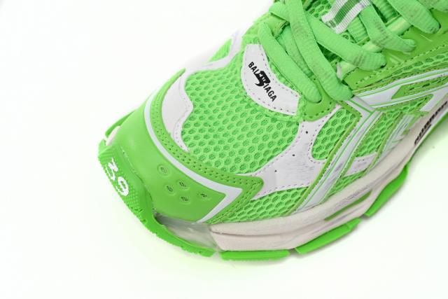 1:1 quality version B Runner Fluo Green 677403W3RBM3590