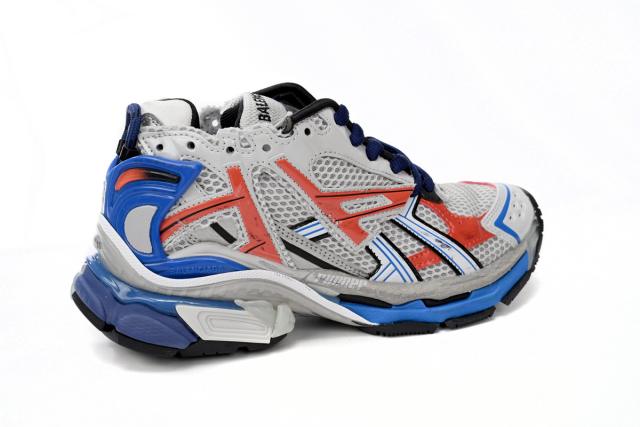 1:1 quality version B Runner White Blue Orange 677402W3RB61264