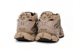 1:1 quality version B Runner Dark Brown 677402W1RA80125
