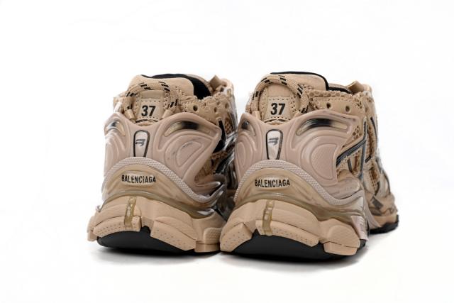 1:1 quality version B Runner Dark Brown 677402W1RA80125