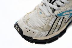 1:1 quality version B Runner Beige Grey Blue 677402W5RH60312