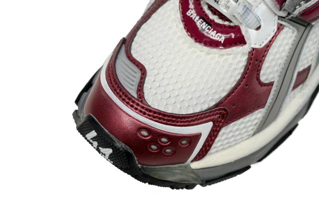 1:1 quality version B Runner Burgundy 677403W3RB39069
