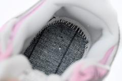 B Track.2 Pink Black 568615 W3AE2 5291