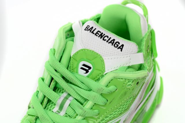1:1 quality version B Runner Fluo Green 677403W3RBM3590