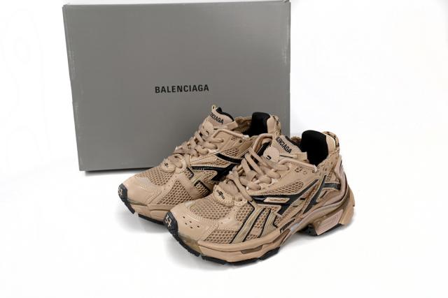 1:1 quality version B Runner Dark Brown 677402W1RA80125