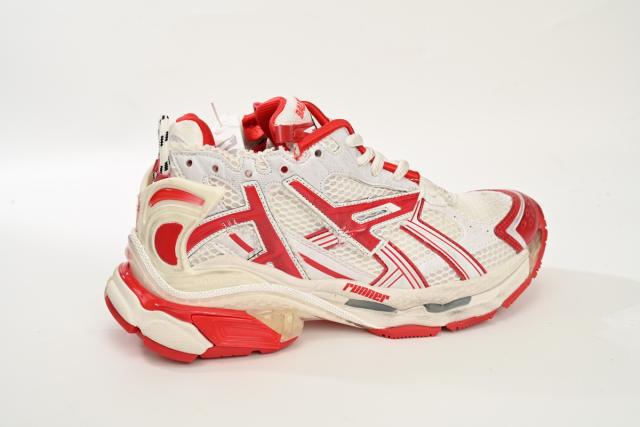 1:1 quality version B Runner White Red 677402W3RB29060