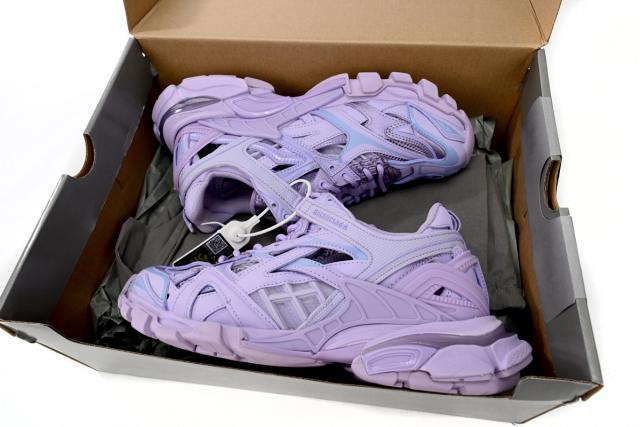 B Track.2 Sneaker Military Purple 568615 W3AG1 5310