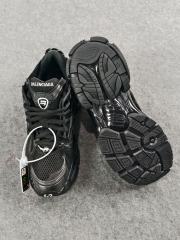 1:1 quality version B Runner Black 656063W3RA11000 / 677402W3RB11000