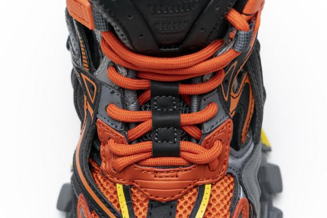 B Track.2 Sneaker Black Orange 568614 W2GN8 2008