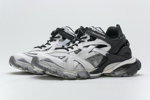 B Track.2 Sneaker Black White 570391 W2GN3 1090