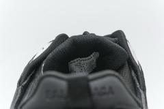 B Track.2 Sneaker Black White 570391 W2GN3 1090