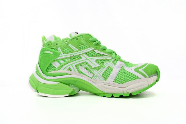 1:1 quality version B Runner Fluo Green 677403W3RBM3590