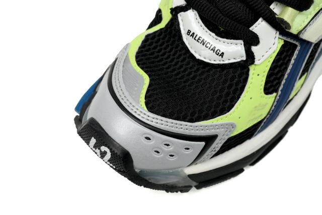 1:1 quality version B Runner Green Blue Black Grey 677403W3RB55179
