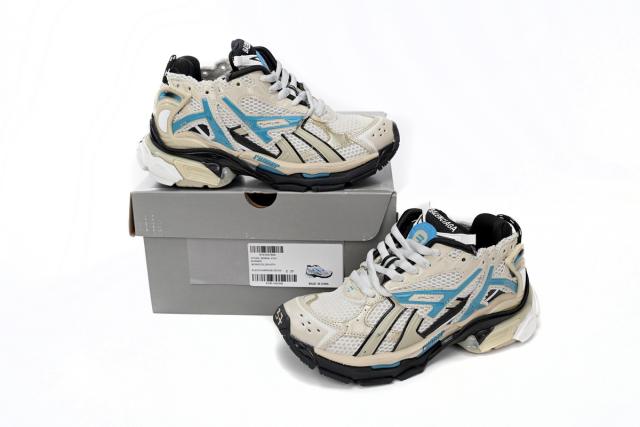1:1 quality version B Runner Beige Grey Blue 677402W5RH60312