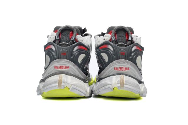 1:1 quality version B Runner White Black and Red 677402 W3RB2 9167