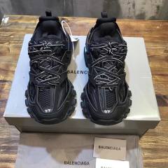 1:1 quality LED Track Trainer Sneakers Black