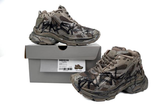 1:1 quality version B Runner Black Brown 677402 W3RB2 2010