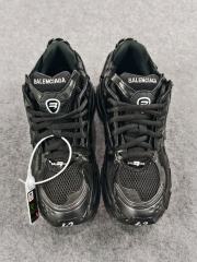 1:1 quality version B Runner Black 656063W3RA11000 / 677402W3RB11000
