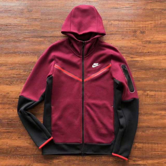 17_Nik* Tech Fleece Tracksuit