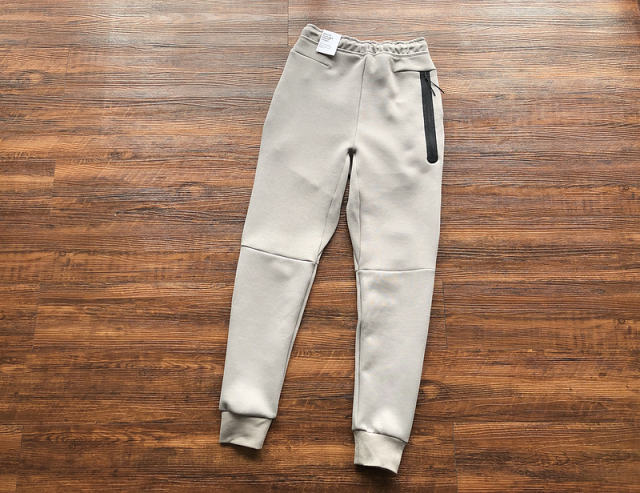 19_Nik* Tech Fleece Tracksuit