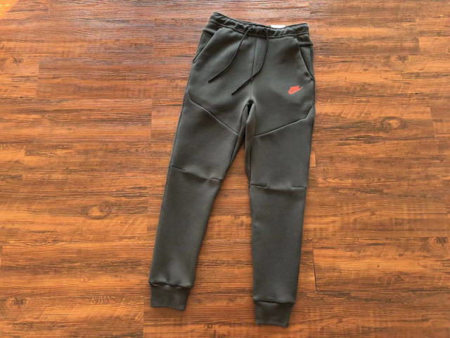 22_Nik* Tech Fleece Tracksuit