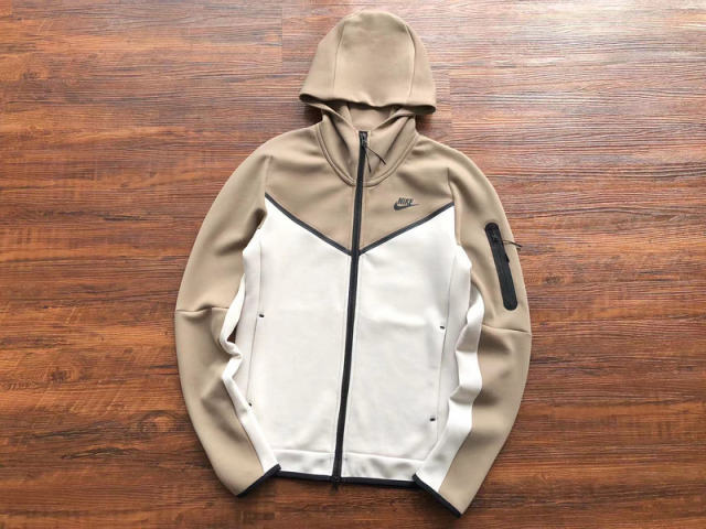 38_Nik* Tech Fleece Tracksuit