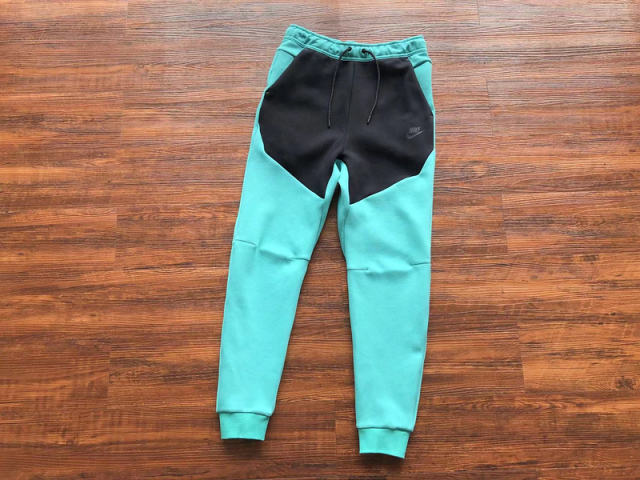 27_Nik* Tech Fleece Tracksuit