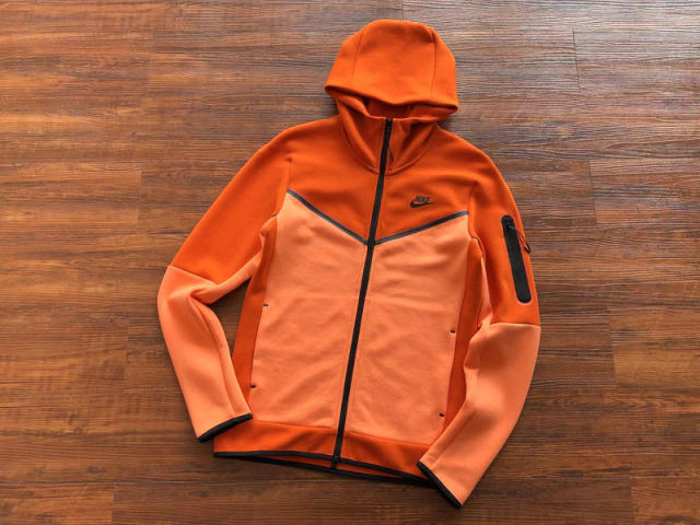 29_Nik* Tech Fleece Tracksuit