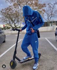 28_Nik* Tech Fleece Tracksuit