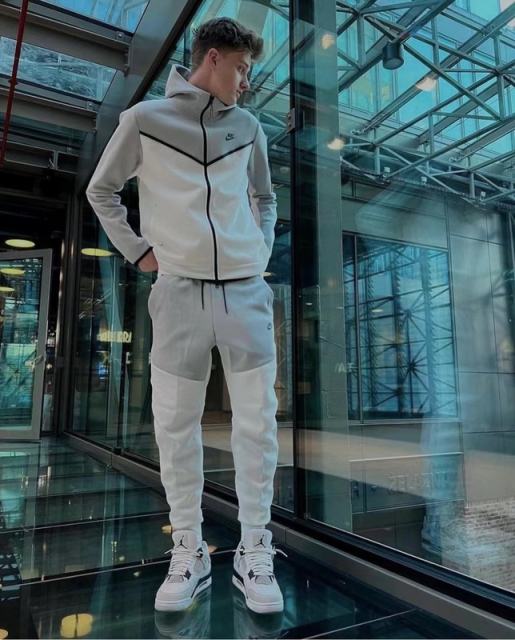 24_Nik* Tech Fleece Tracksuit
