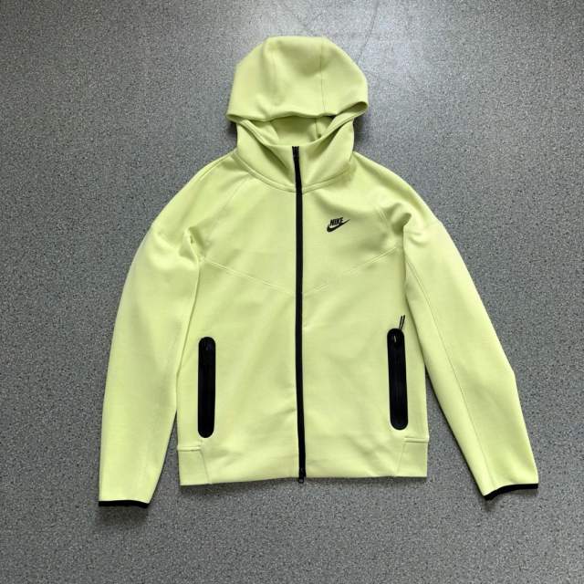 36_Nik* Tech Fleece Tracksuit