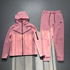 37_Nik* Tech Fleece Tracksuit
