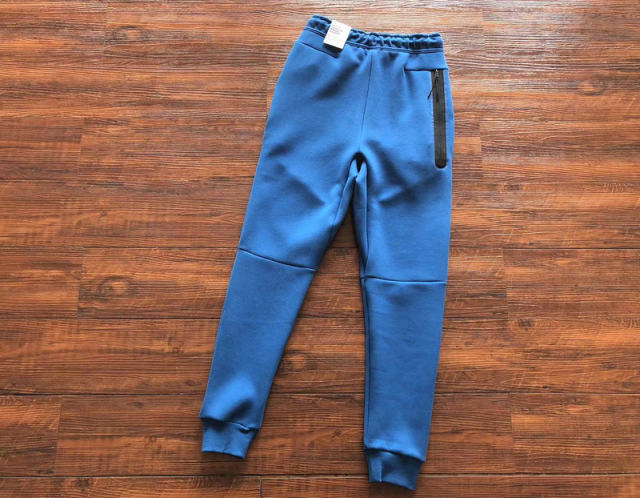 28_Nik* Tech Fleece Tracksuit