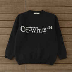 110_178 Off-White Sweater