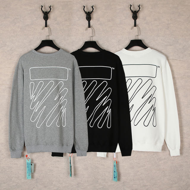76_2082 Off-White Crewneck