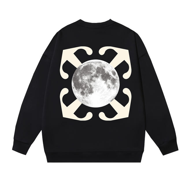 10_130 Off-White Crewneck