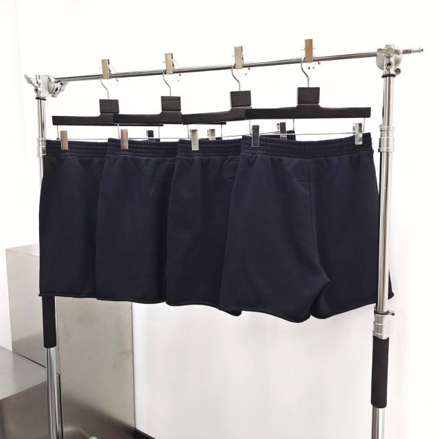 1:1 quality version  Embroidered Logo Shorts