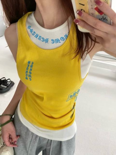 1:1 quality CH Red Horseshoe Print V-Neck Tee for girls