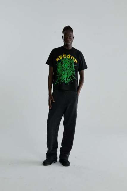 1:1 Quality Yellow Letter Green Spider Web Print Print Tee